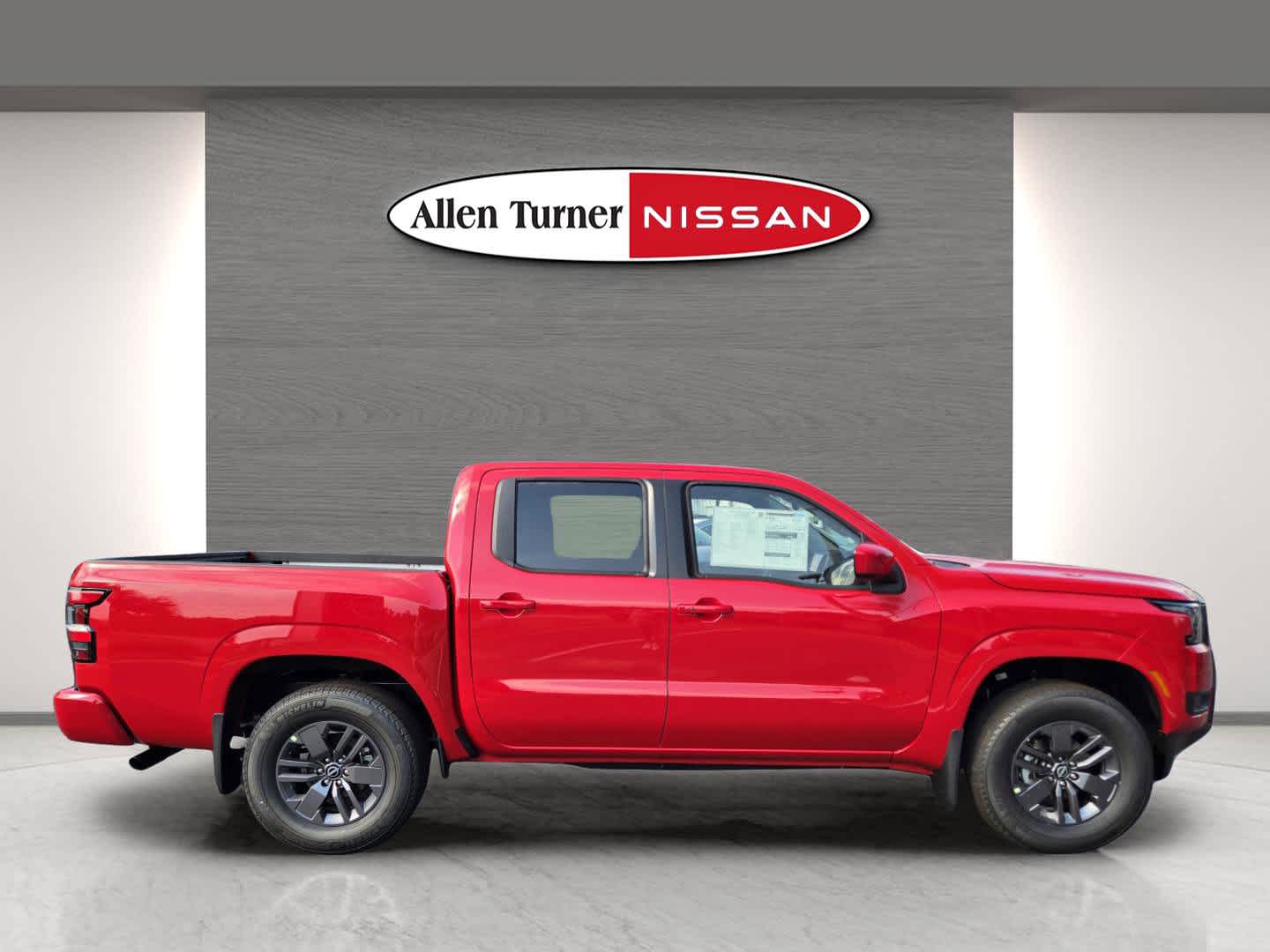 2026 Nissan Frontier Crew Cab SV photo 3