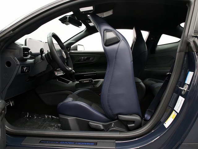2025 Ford Mustang Dark Horse photo 12