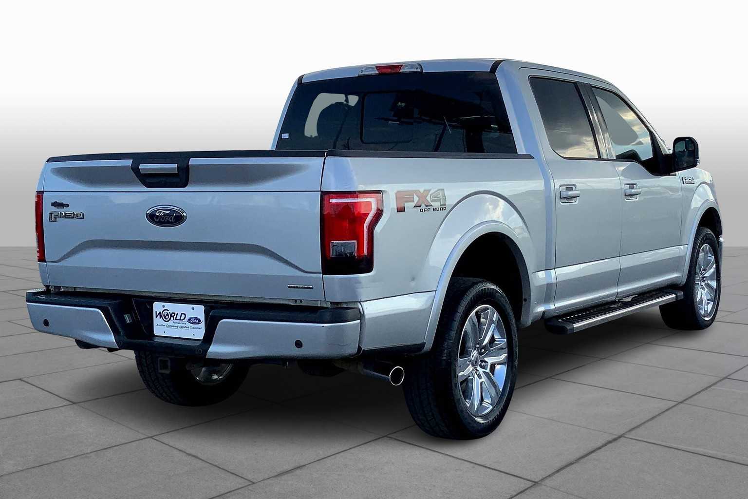 2015 Ford F-150 XLT photo 12