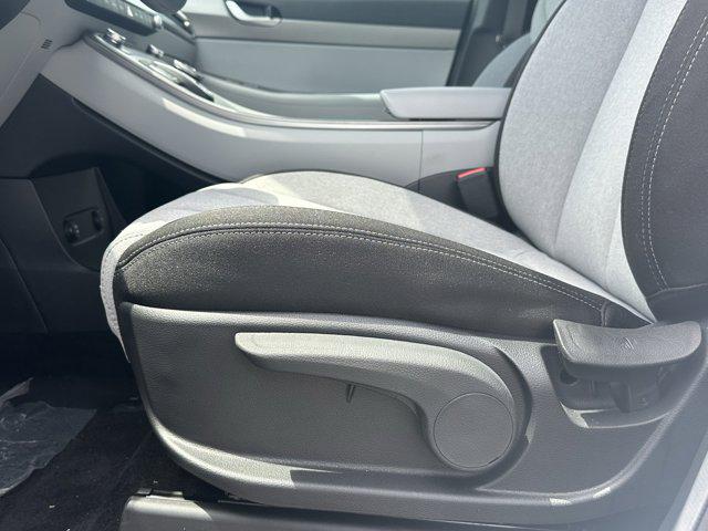 2025 Hyundai Palisade SE photo 6