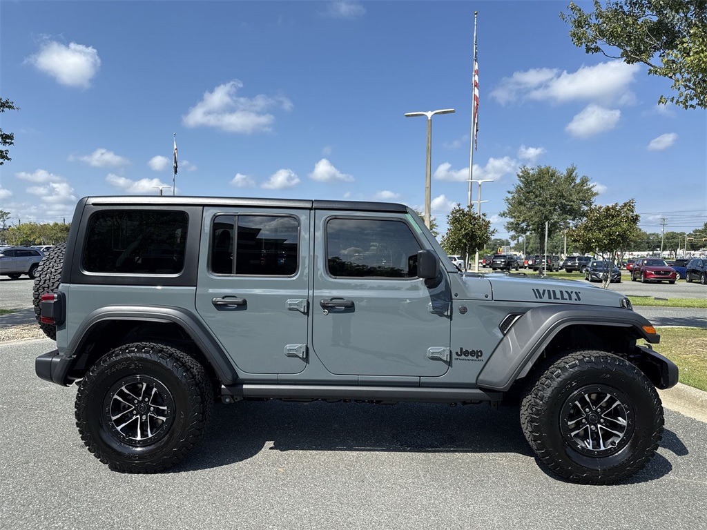 2025 Jeep Wrangler Willys photo 2