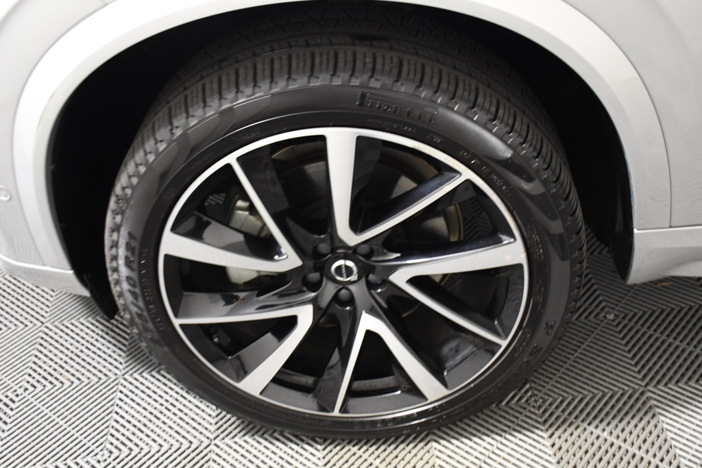 2024 Volvo XC90 B5 Plus photo 11