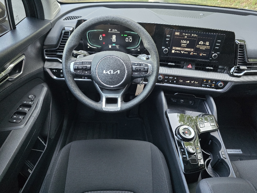 2025 Kia Sportage Hybrid LX photo 6
