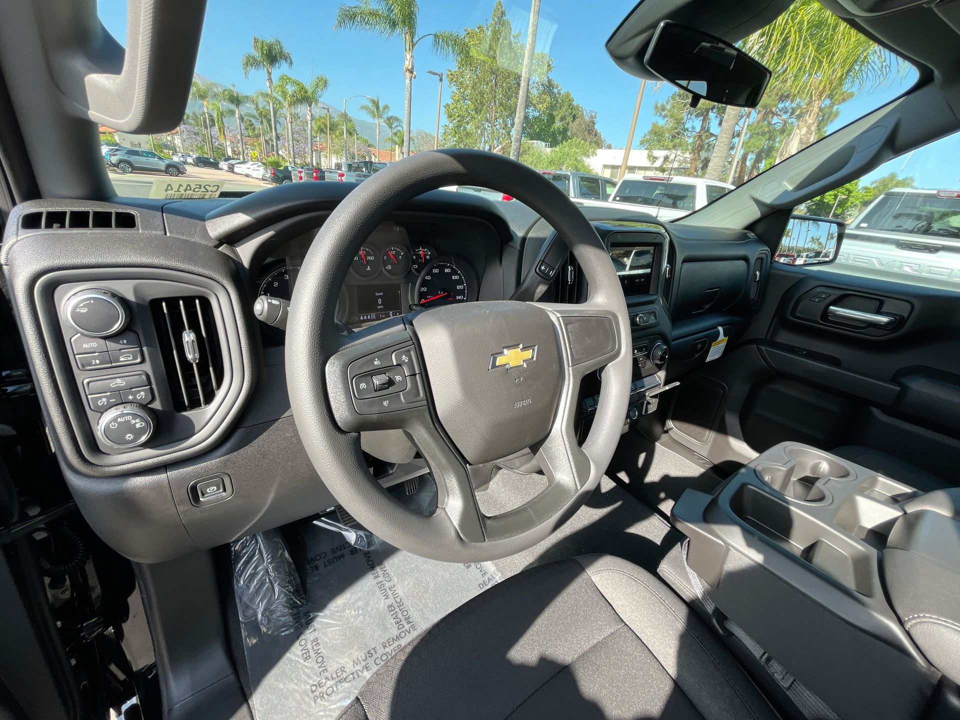 2025 Chevrolet Silverado 1500 Custom photo 2