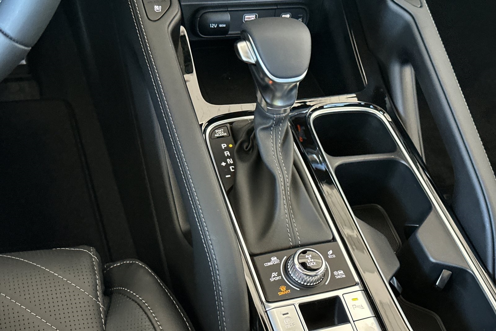 2025 Kia Telluride SX Prestige X-Line photo 16