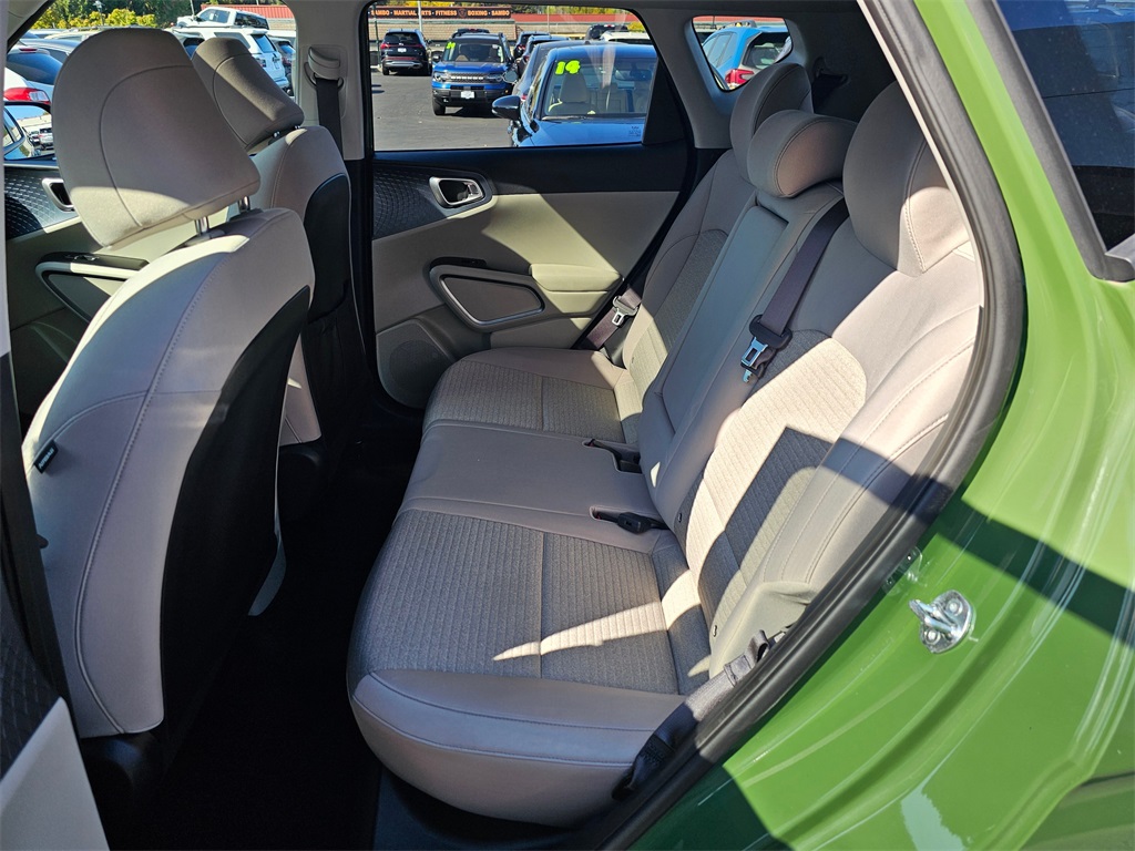 2023 Kia Soul EX photo 16