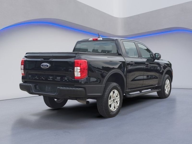2024 Ford Ranger XL photo 3