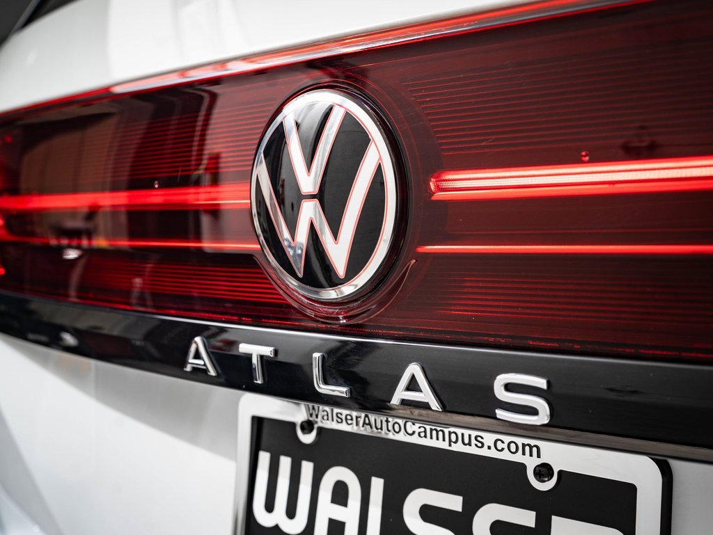 2025 Volkswagen Atlas Peak Edition SE photo 16