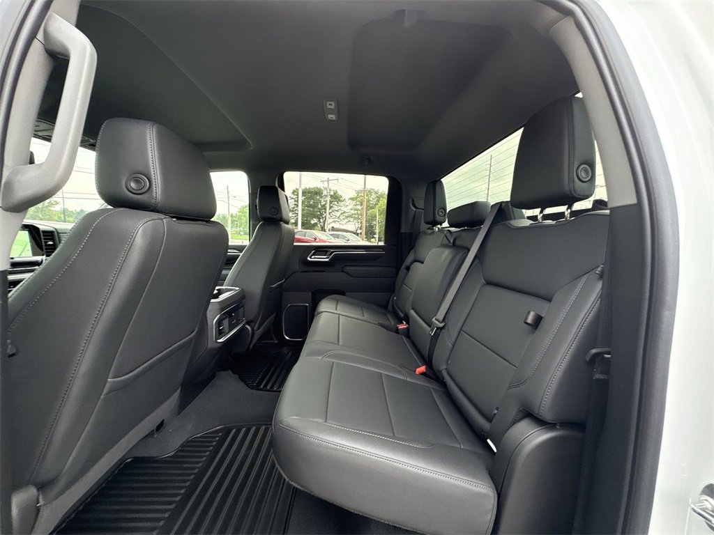 2025 Chevrolet Silverado 2500HD LTZ photo 24