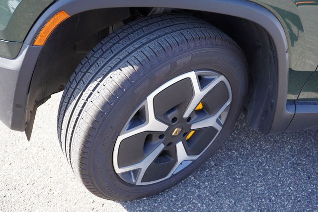 2023 Rivian R1S Adventure photo 12