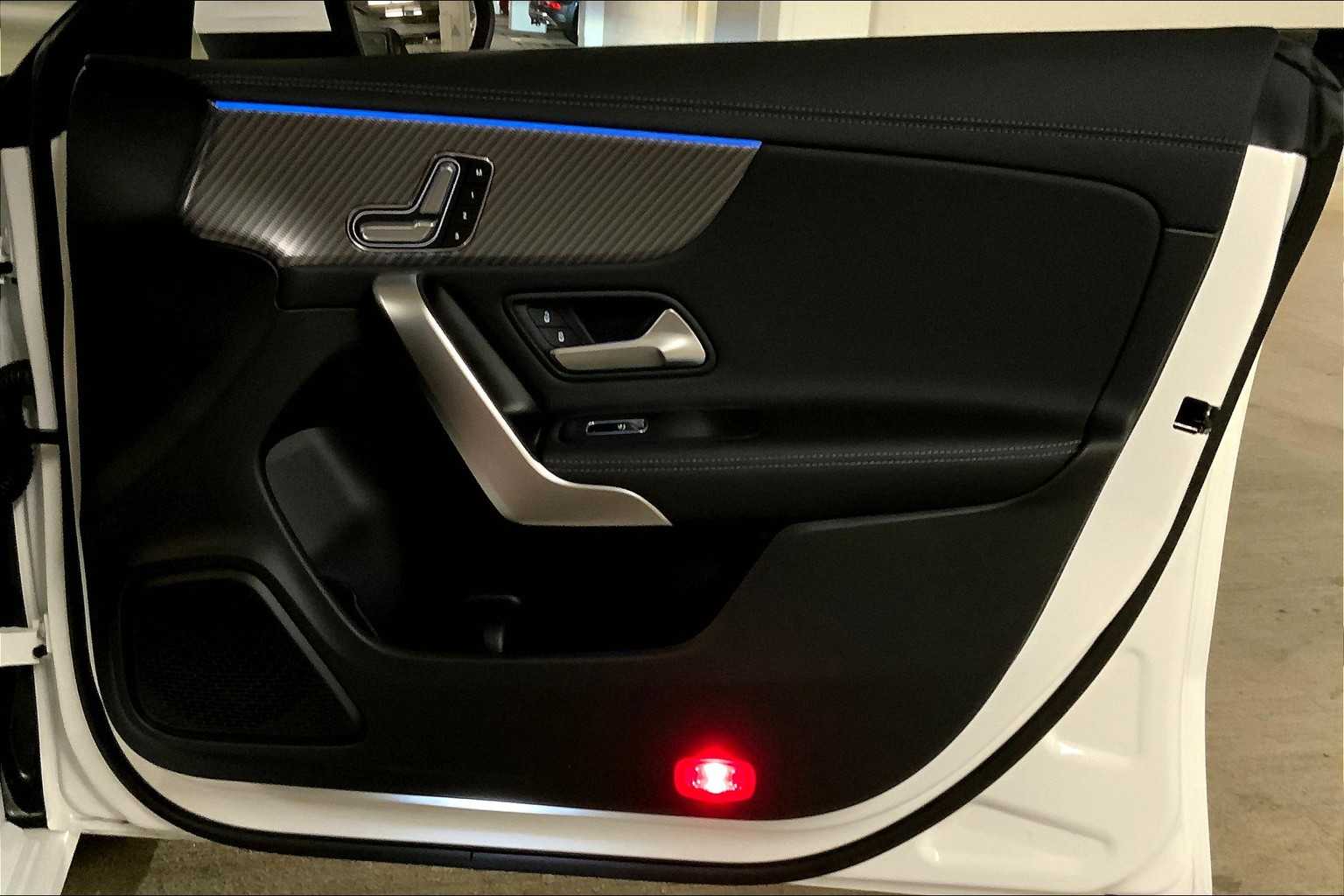2025 Mercedes Benz CLA 250 photo 20