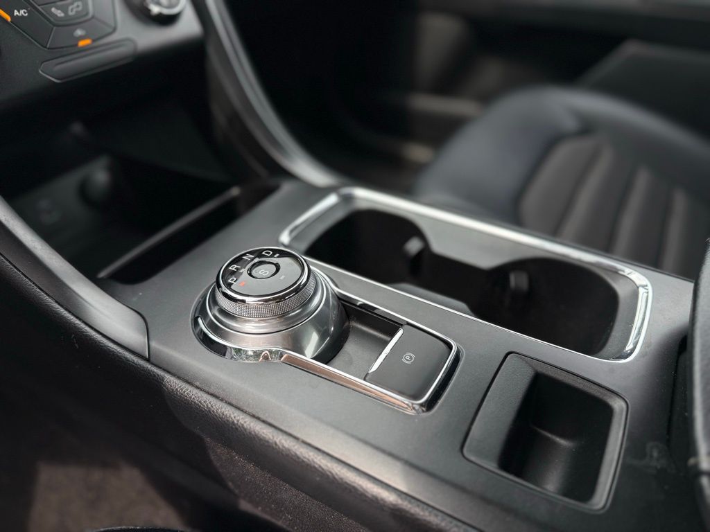 2018 Ford Fusion SE photo 19
