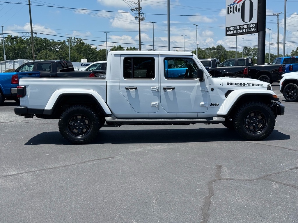 2025 Jeep Gladiator Sport photo 2