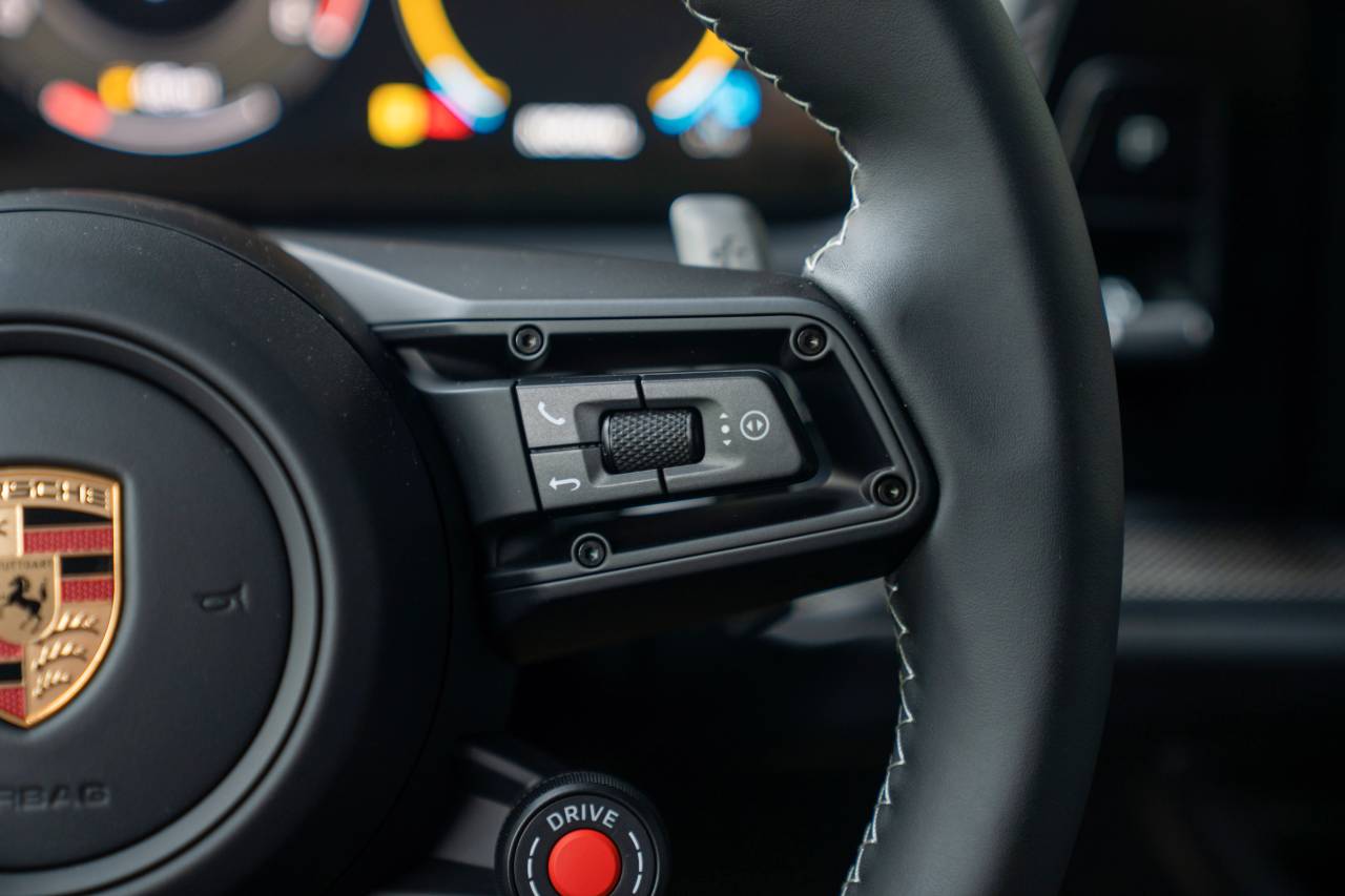 2025 Porsche Cayenne Turbo GT photo 9