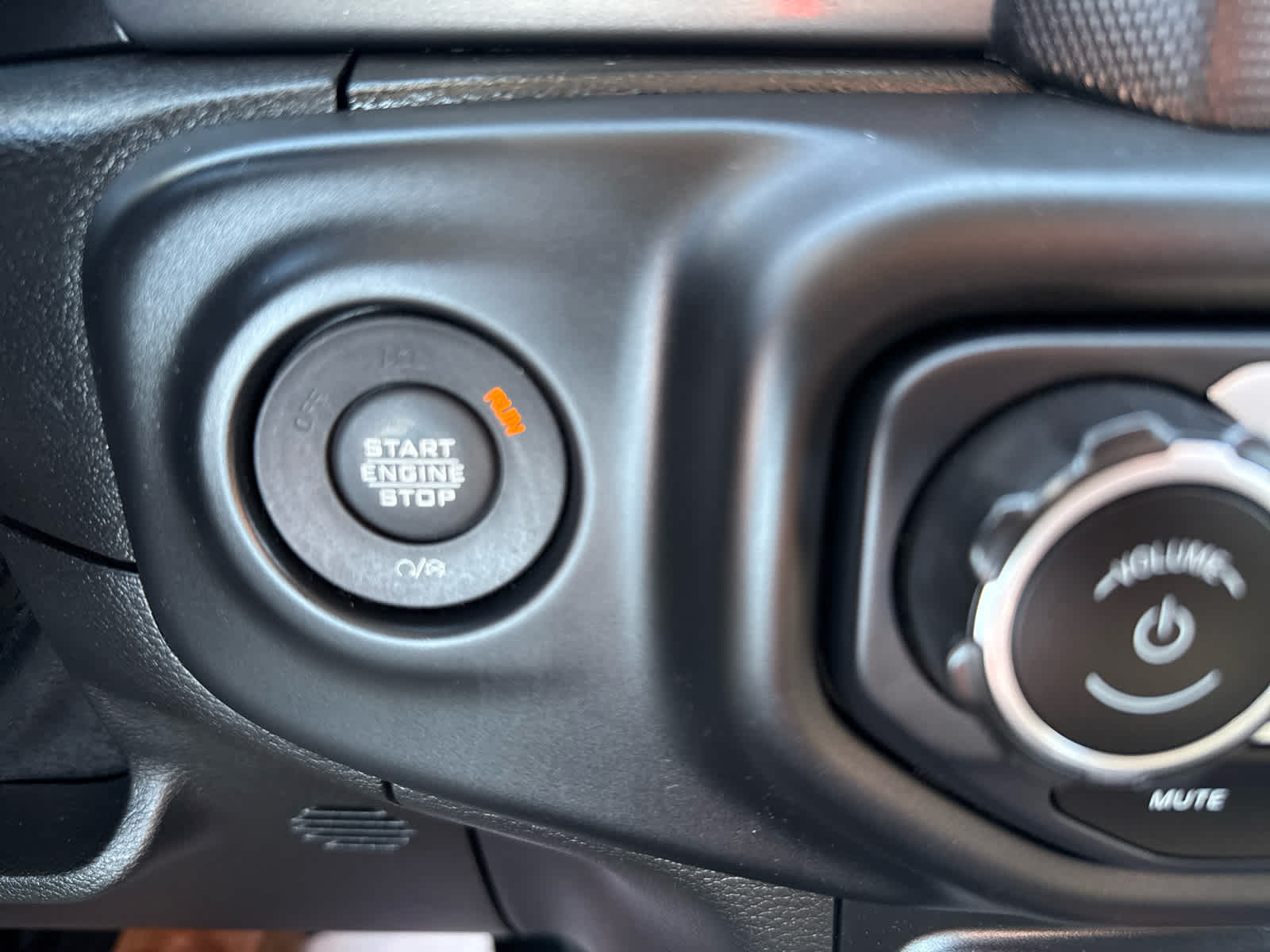 2022 Jeep Wrangler Sport S photo 15