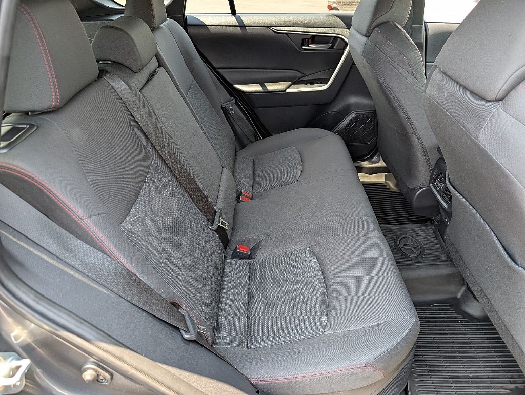 2024 Toyota RAV4 Prime SE photo 17