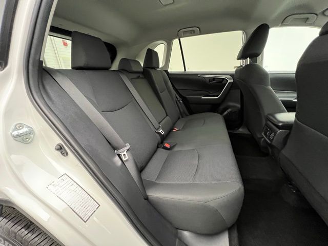 2024 Toyota RAV4 LE photo 14
