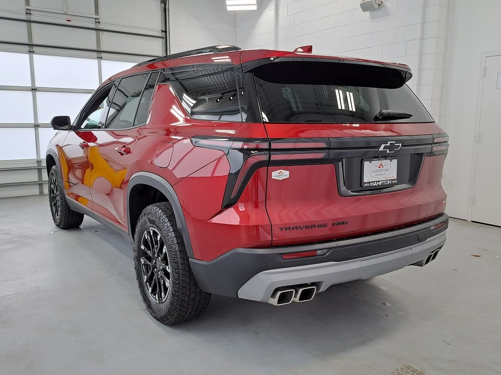 2025 Chevrolet Traverse Z71 photo 3