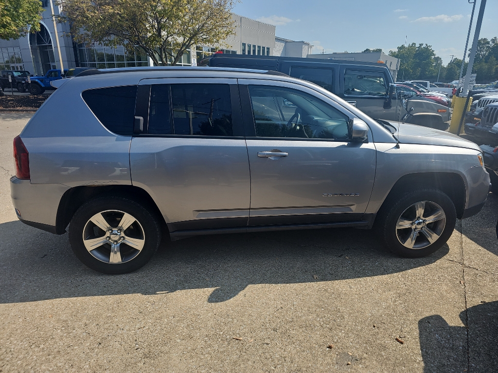 2016 Jeep Compass High Altitude photo 3
