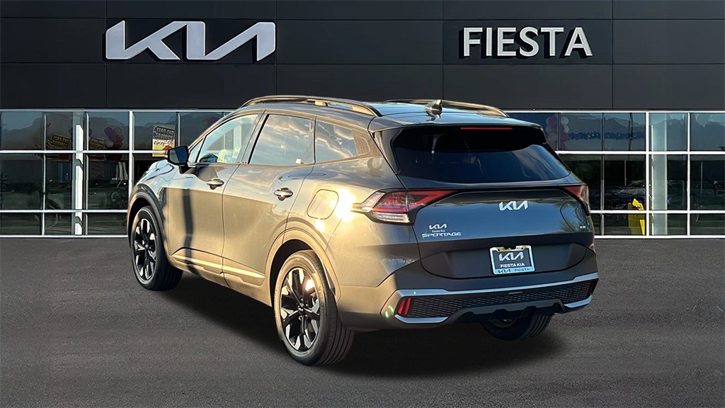 2023 Kia Sportage Plug-In Hybrid X-Line photo 3