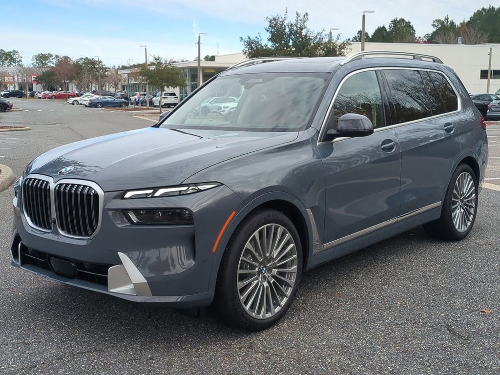 2026 BMW X7 40i's photo