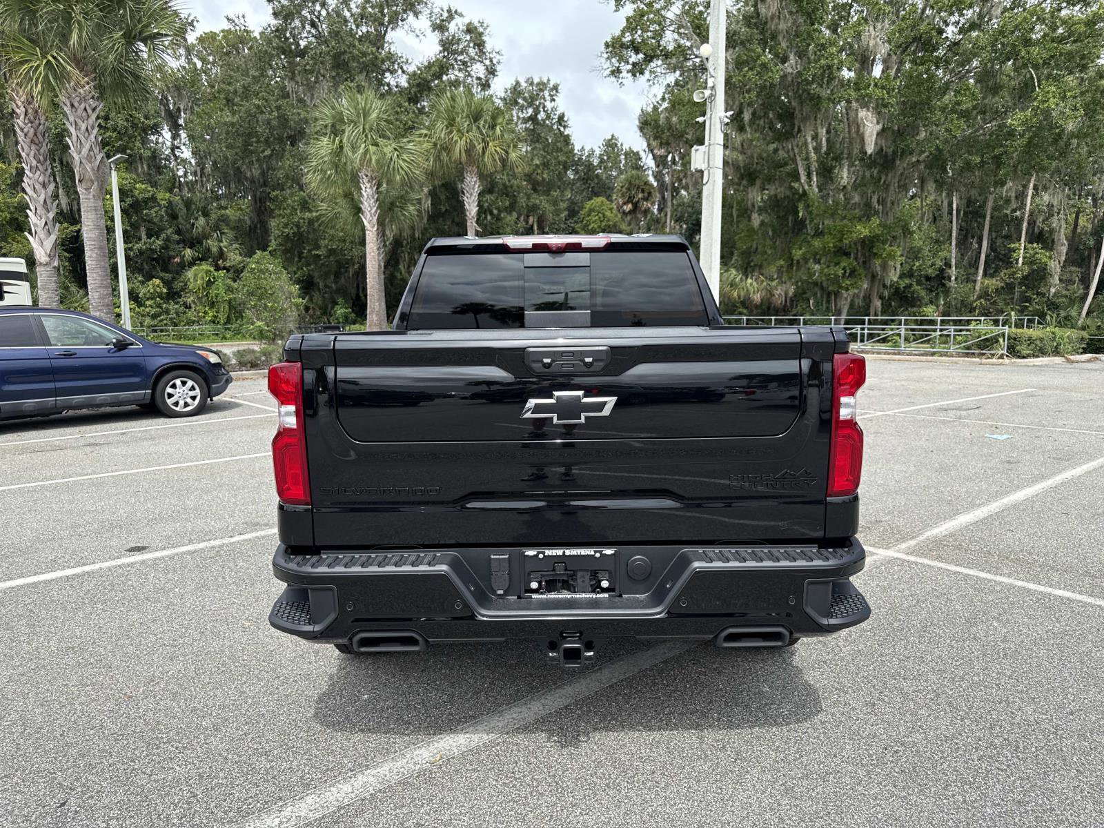 2026 Chevrolet Silverado 1500 High Country photo 4