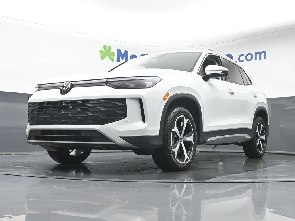 2026 Volkswagen Tiguan SE photo 4