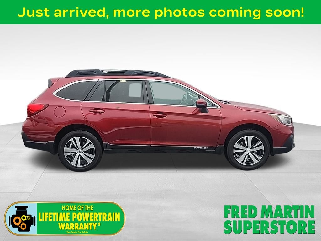2019 Subaru Outback Limited's photo