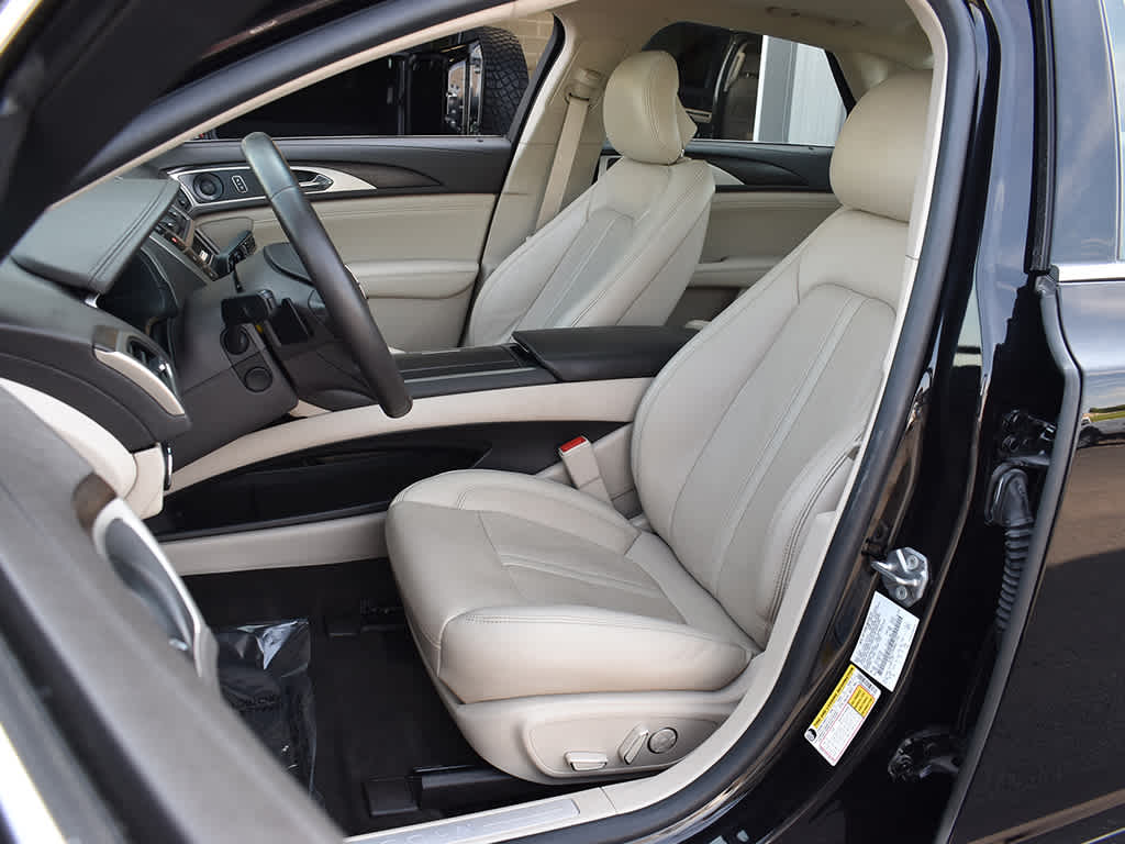 2019 Lincoln MKZ Reserve photo 5