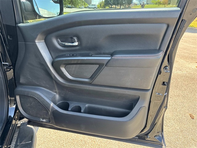 2021 Nissan Titan PRO-4X photo 22