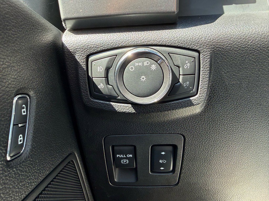 2018 Ford F-150 XLT photo 26
