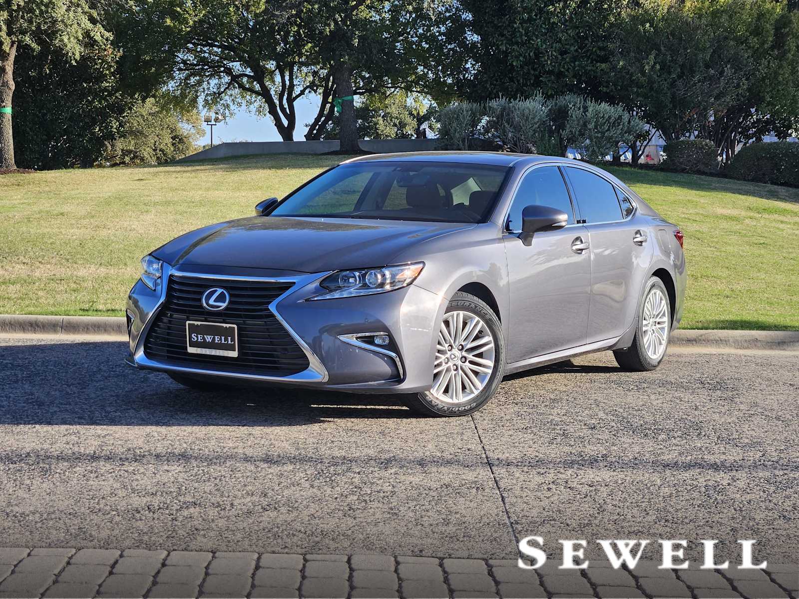 2016 Lexus ES