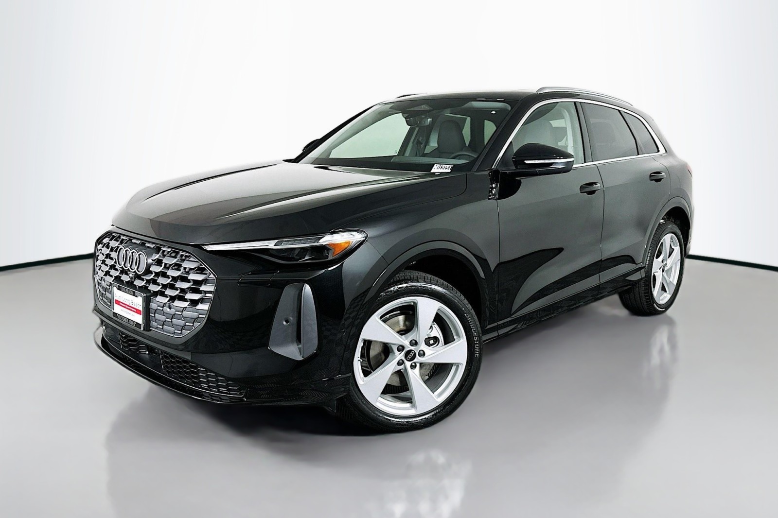 2025 Audi New Q5 Premium Plus's photo