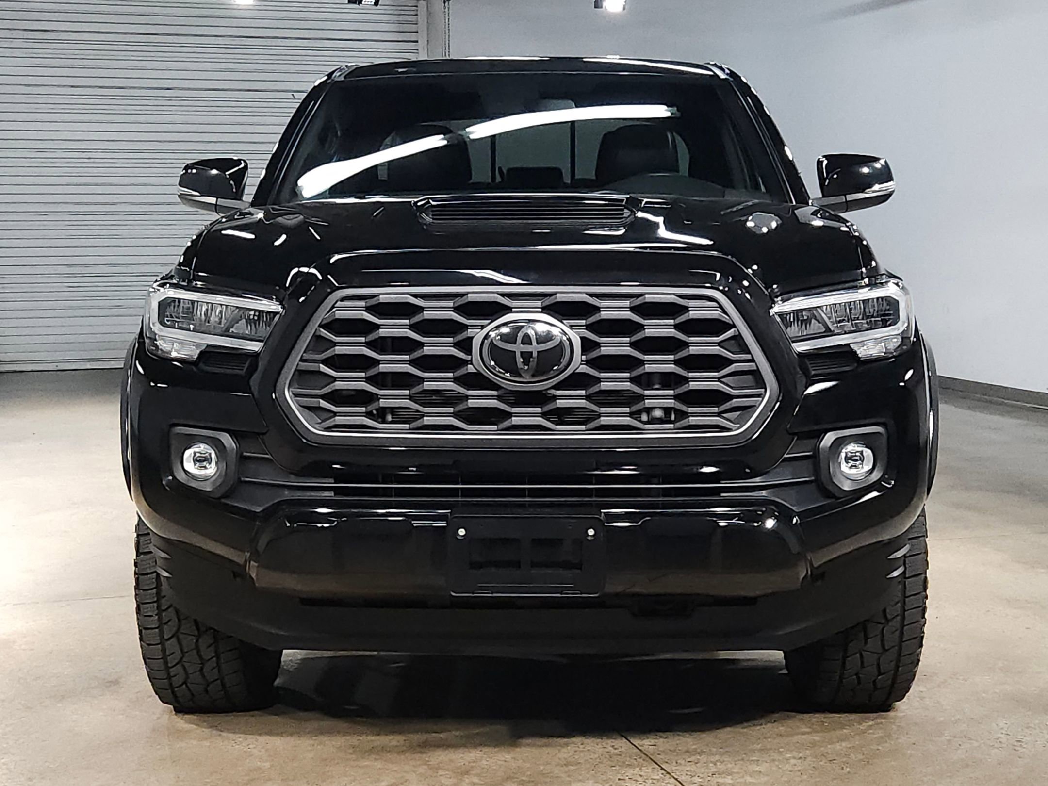 Used 2022 Toyota Tacoma TRD Sport with VIN 3TMAZ5CN2NM162604 for sale in Little Rock