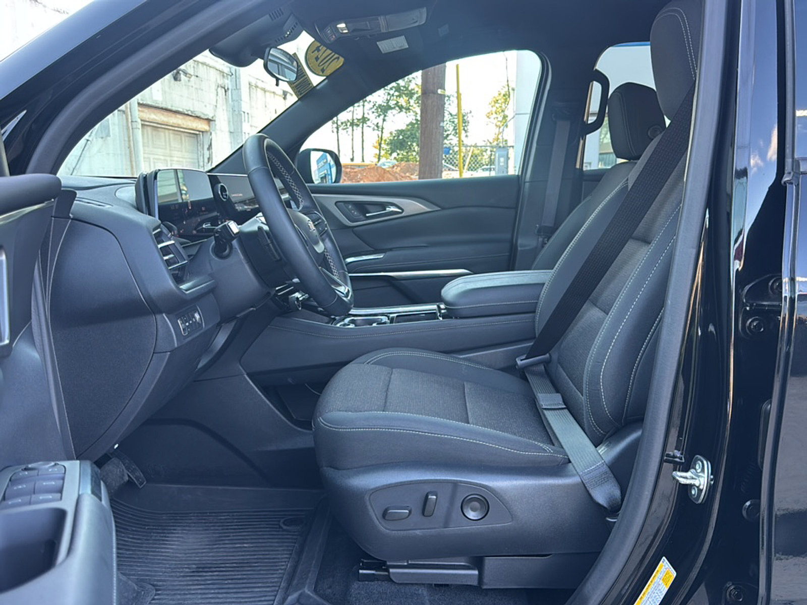 2024 Chevrolet Traverse photo 15
