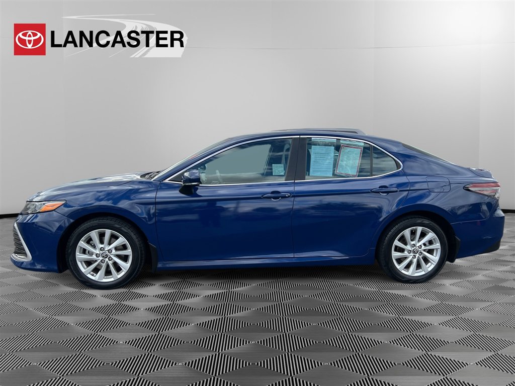 2023 Toyota Camry LE photo 4