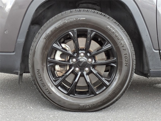 2023 Jeep Cherokee Altitude photo 7