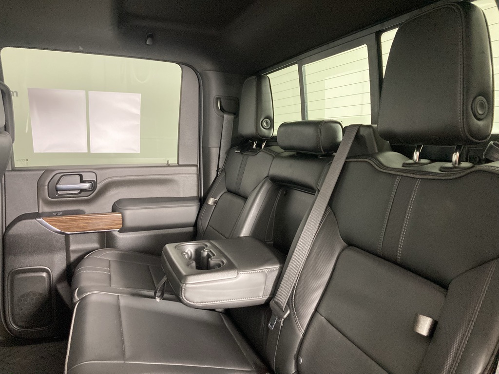 2023 Chevrolet Silverado 2500HD High Country photo 2