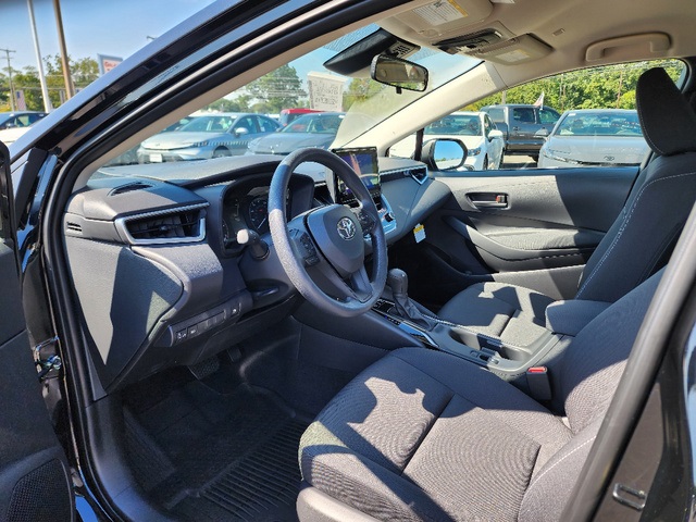 2025 Toyota Corolla Hybrid LE photo 14