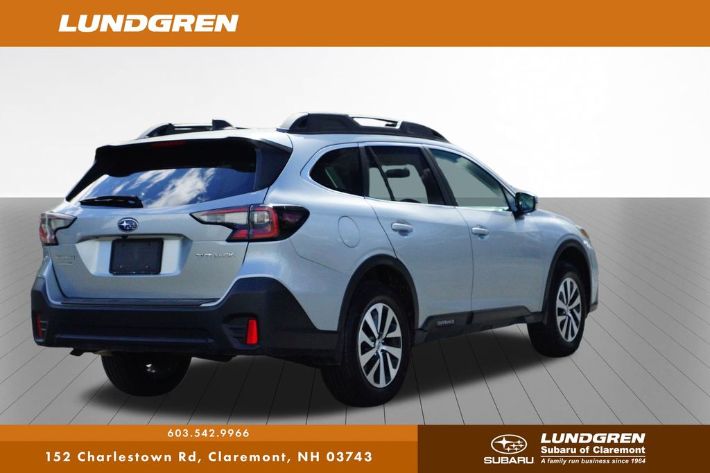 2021 Subaru Outback Premium photo 3