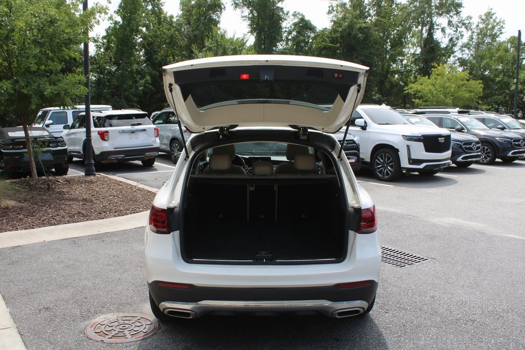 2022 Mercedes Benz GLC 300 photo 6