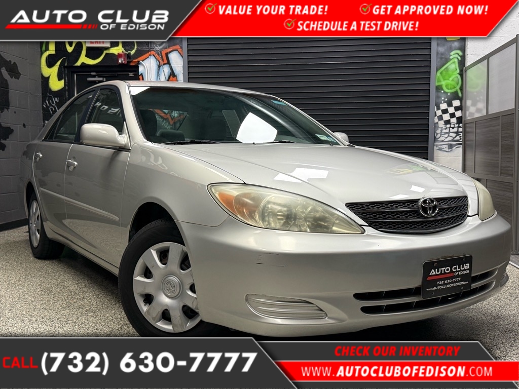 2003 Toyota Camry LE's photo