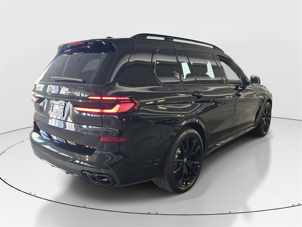 2026 Bmw X7 M60i photo 2