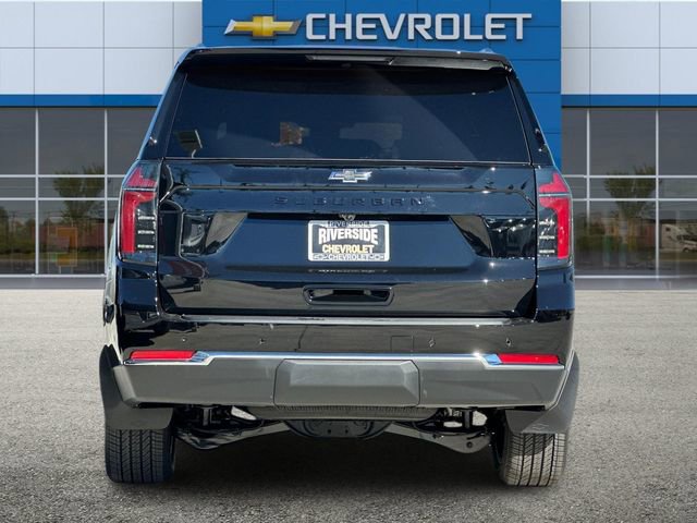2026 Chevrolet Suburban LS photo 4
