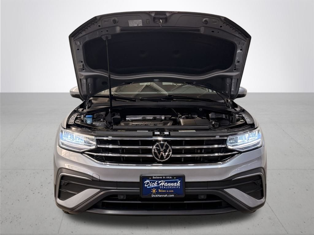 2024 Volkswagen Tiguan SE Wolfsburg Edition photo 3