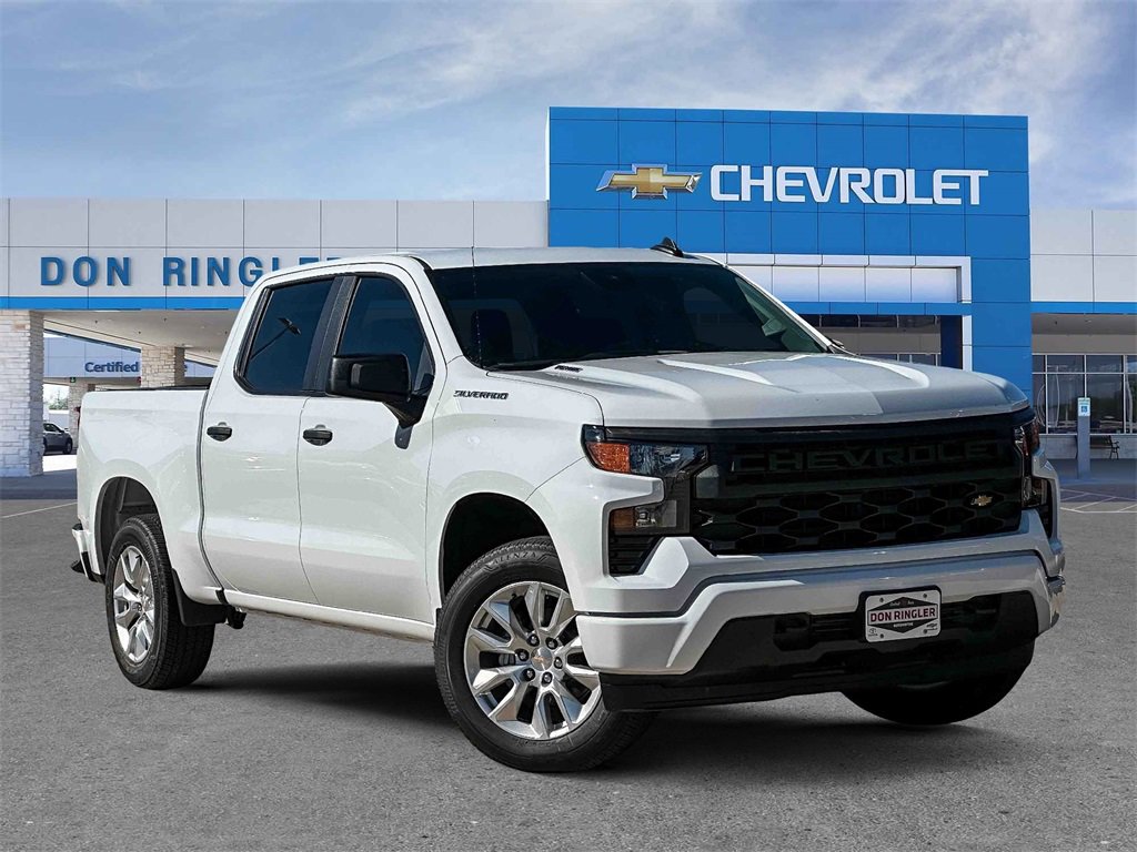 2026 Chevrolet Silverado 1500 Custom's photo