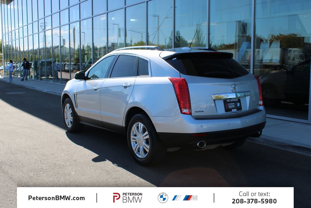 2016 Cadillac SRX Luxury photo 3