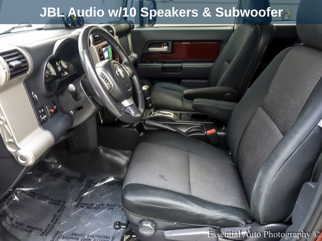 2011 TOYOTA FJ CRUISER - Image 9