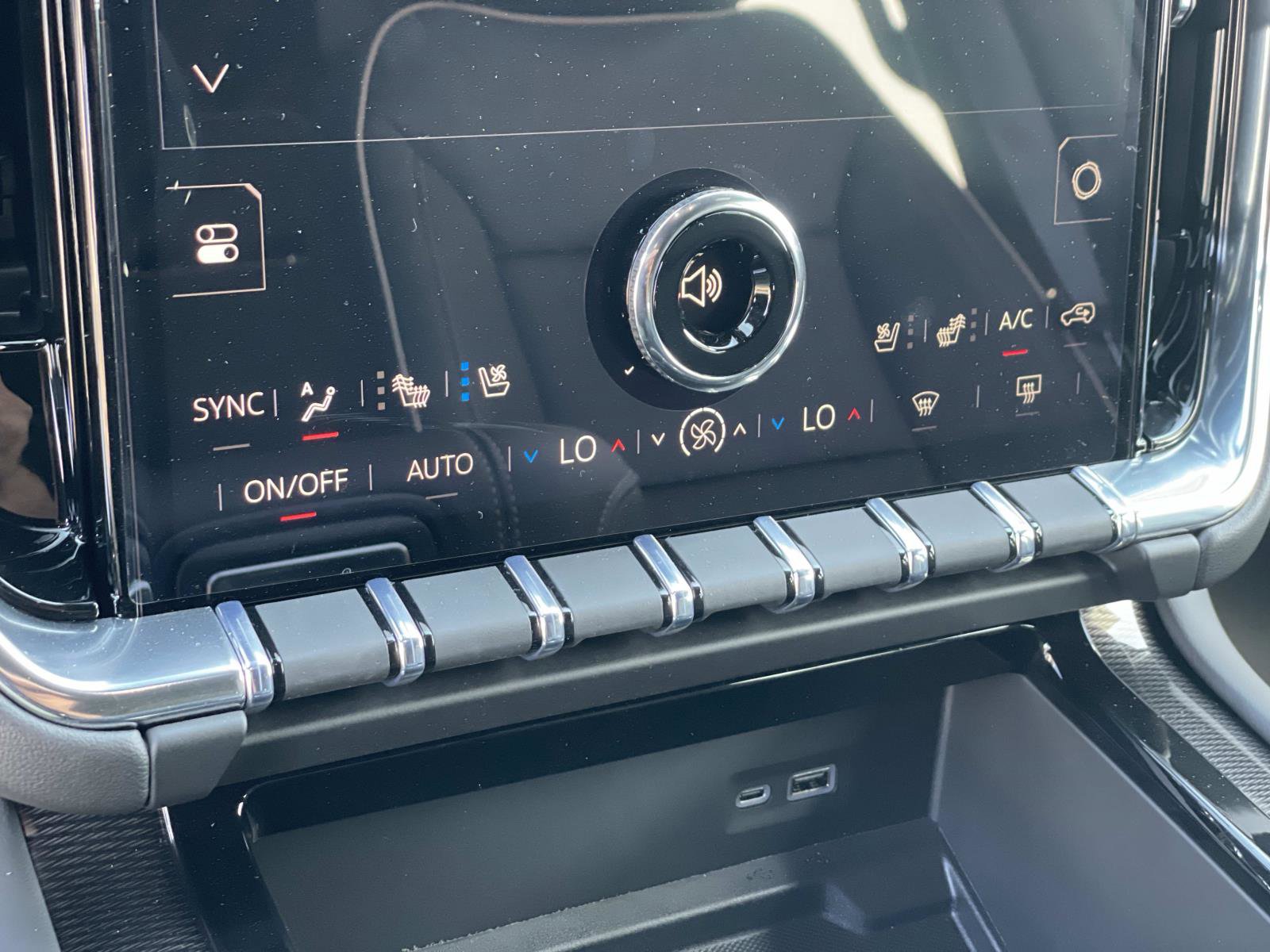 2026 Gmc Yukon XL photo 11