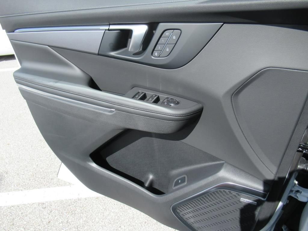 2026 Buick Enclave Sport Touring photo 25